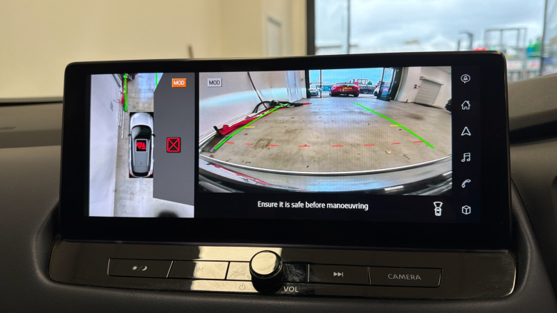 Nissan Qashqai 1.3 DiG-T MH Tekna 5dr Petrol Hatchback